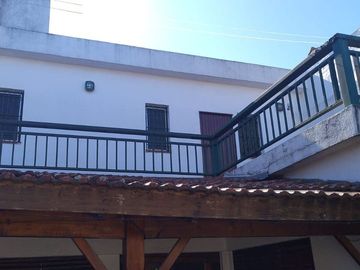 CASA EN VENTA 2 PLANTAS EN WILDE