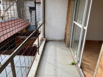 Venta Casa Triplex 4  amb M. Coronado APTO CREDITO