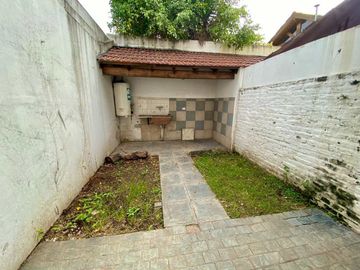 Venta Casa Triplex 4  amb M. Coronado APTO CREDITO