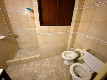Venta Casa Triplex 4  amb M. Coronado APTO CREDITO