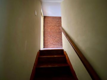 Venta Casa Triplex 4  amb M. Coronado APTO CREDITO