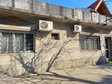 VENTA CASA MUTIFAMILIAR LOTE PROPIO MATADEROS