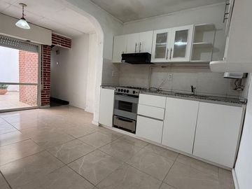 VENTA DEPARTAMENTO CÉNTRICO CON PATIO EN PB