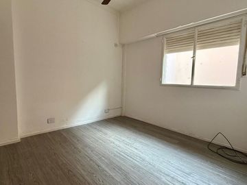VENTA DEPARTAMENTO CÉNTRICO CON PATIO EN PB