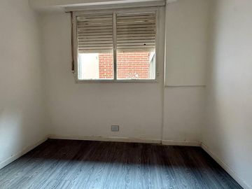 VENTA DEPARTAMENTO CÉNTRICO CON PATIO EN PB