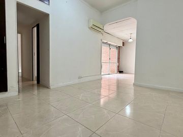 VENTA DEPARTAMENTO CÉNTRICO CON PATIO EN PB