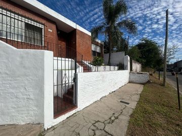 Venta casa en lote propio de 3 ambientes Boulogne