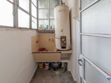Venta departamento de 3 ambientes en Caballito