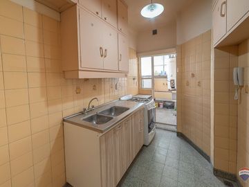 Venta departamento de 3 ambientes en Caballito