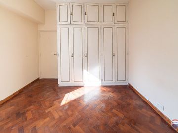 Venta departamento de 3 ambientes en Caballito
