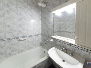 Venta departamento de 3 ambientes en Caballito