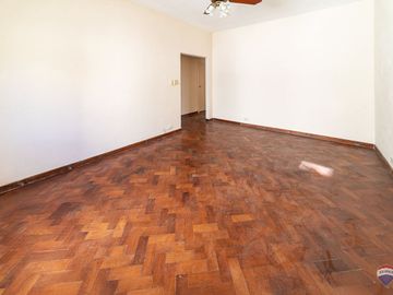 Venta departamento de 3 ambientes en Caballito