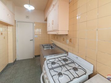 Venta departamento de 3 ambientes en Caballito