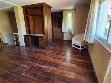 VENTA CASA 3 DORM CON PILETA EN VILLA ALLENDE GOLF
