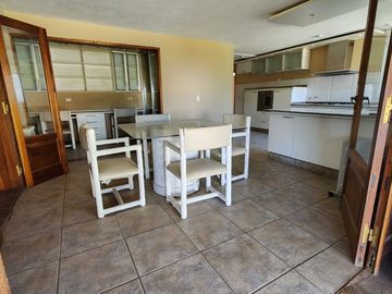 VENTA CASA 3 DORM CON PILETA EN VILLA ALLENDE GOLF