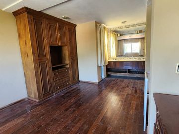 VENTA CASA 3 DORM CON PILETA EN VILLA ALLENDE GOLF