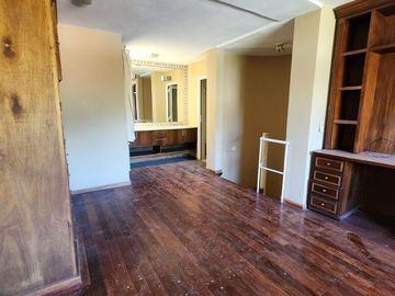 VENTA CASA 3 DORM CON PILETA EN VILLA ALLENDE GOLF