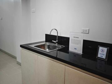 Non-VATable 1BR Condo at Vail Residences – Prime Uptown CDO Location