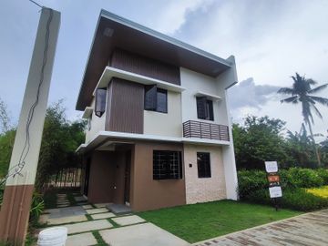 4 Bedroom 2-Storey SA House and Lot For Sale in Brgy Mabini Lipa Batangas-JV2