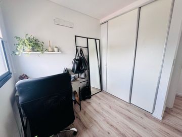Venta departamento tres ambientes Ituzaingo Norte
