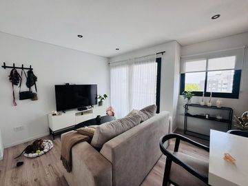 Venta departamento tres ambientes Ituzaingo Norte