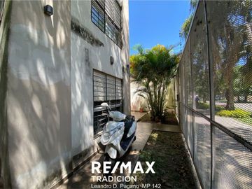 Casa en Venta  Ubicación Residencial 7 ambientes.-