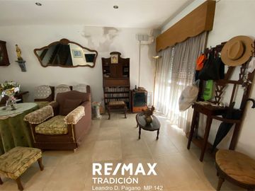 Casa en Venta  Ubicación Residencial 7 ambientes.-