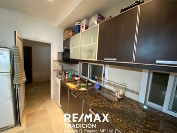 Casa en Venta  Ubicación Residencial 7 ambientes.-