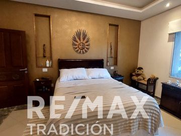 Venta Casa  Premium 4 Dormitorios. Resistencia