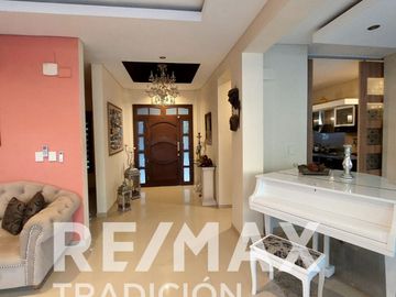 Venta Casa  Premium 4 Dormitorios. Resistencia