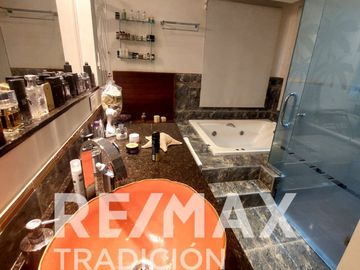 Venta Casa  Premium 4 Dormitorios. Resistencia