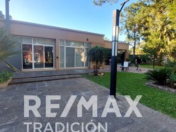 Venta Casa  Premium 4 Dormitorios. Resistencia