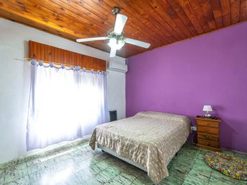 VENTA CASA 4 AMBIENTES CON PATIO DON TORCUATO