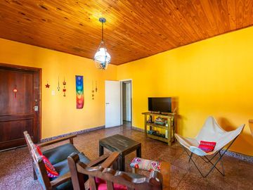 VENTA CASA 4 AMBIENTES CON PATIO DON TORCUATO
