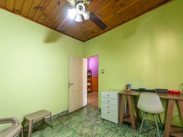 VENTA CASA 4 AMBIENTES CON PATIO DON TORCUATO