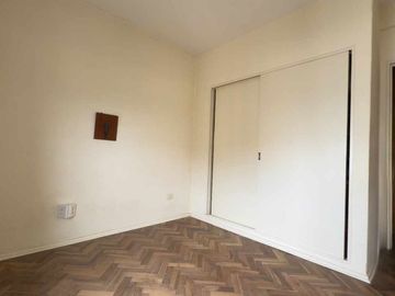 VENTA DEPARTAMENTO 3 AMBIENTES COCHERA SARMIENTO