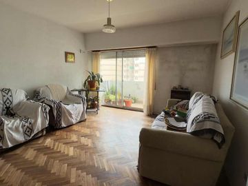 VENTA DEPARTAMENTO 3 AMBIENTES COCHERA SARMIENTO