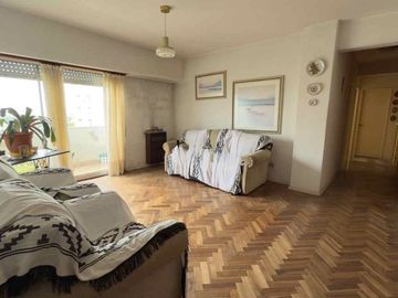 VENTA DEPARTAMENTO 3 AMBIENTES COCHERA SARMIENTO