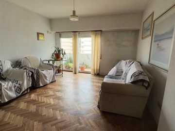 VENTA DEPARTAMENTO 3 AMBIENTES COCHERA SARMIENTO