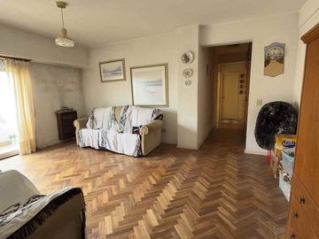 VENTA DEPARTAMENTO 3 AMBIENTES COCHERA SARMIENTO