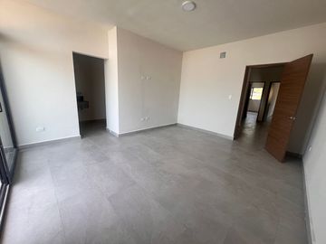 Venta de casas en dominio cumbres, arriba de avenida leones