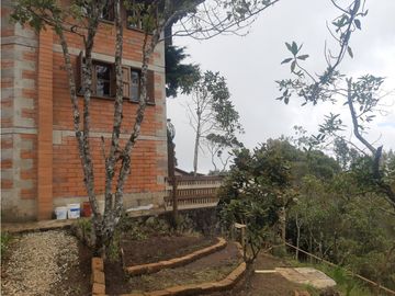 BCG- 441-Casa Campestre - Santa Elena-V. El Plan - S. La Morena