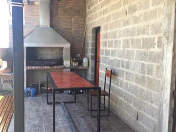 Monoambiente con amplio galpon en Barrio Santa Ana, Glew
