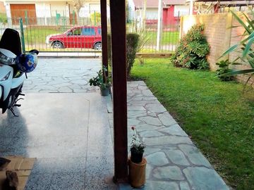 GRAN CASA FAMILIAR SOBRE PASEO 132