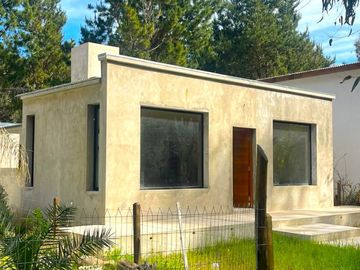 CASA A ESTRENAR BARRIO EL PINAR - CONSTRUCCION AVANZADA