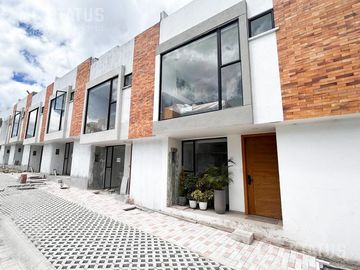 Venta de casa, Sector Mirasierra - Los Chillos ¡Aplica crédito VIP!