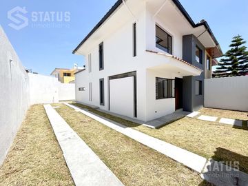 Venta de casa Sector Fajardo, dentro de Urbanización en las Haciendas