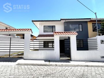 Venta de casa Sector Fajardo, dentro de Urbanización en las Haciendas