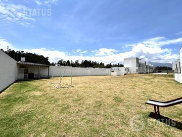 ¡Aplica a crédito VIP! Se vende casa esquinera 120 m², 3 dorm., 2 garajes, sector Fajardo - $89.900