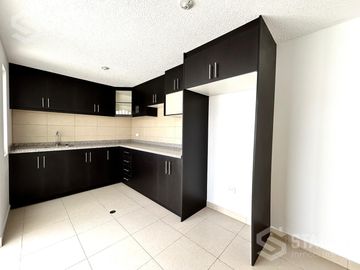 ¡Aplica a crédito VIP! Se vende casa esquinera 120 m², 3 dorm., 2 garajes, sector Fajardo - $89.900